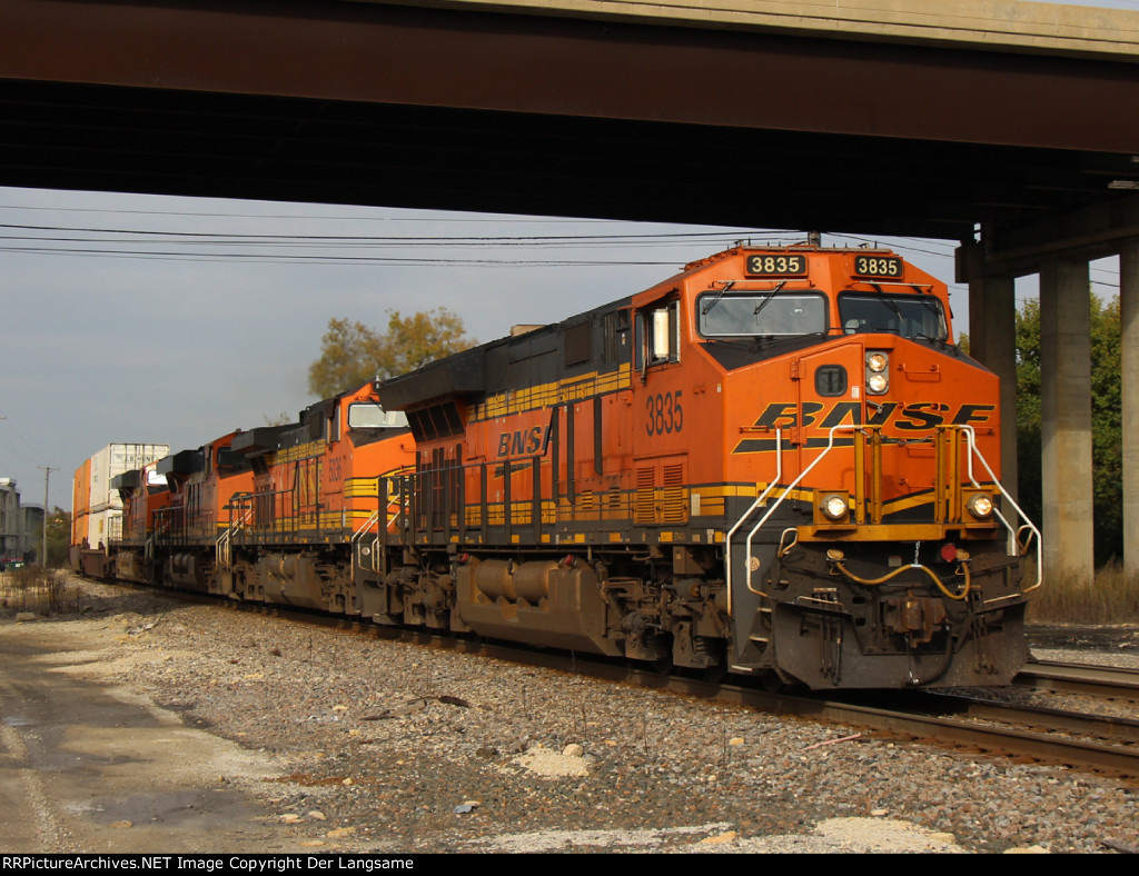 BNSF 3835